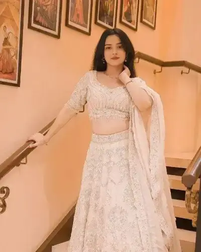 Escort Gudha Malani